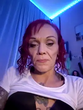 Snapshot of MommyMisfit chatting on January 19, 2026, 7:12 am MommyMisfit online show from January 19, 2026, 7:12 am