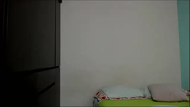 arianna ros3 online show from September 29, 2025, 3:17 pm