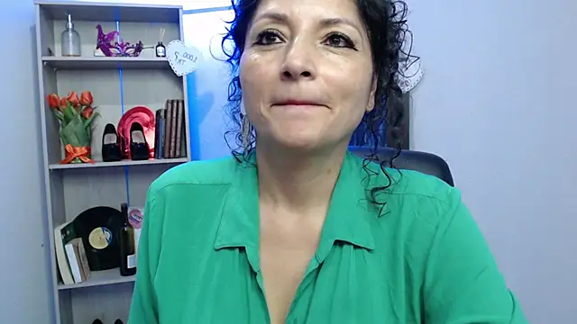 arianna ros3 online show from March 17, 2025, 5:05 pm