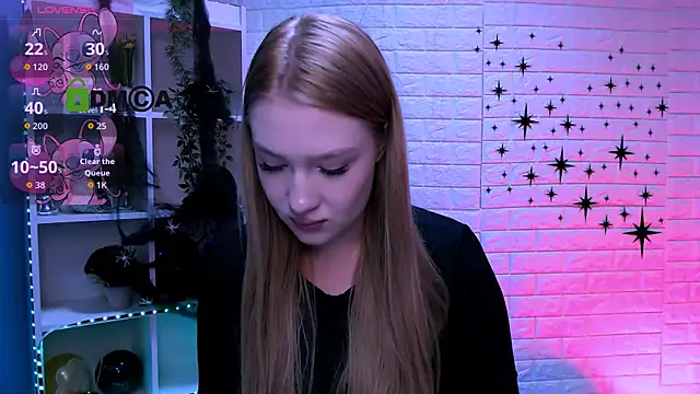 playful sophie online show from October 26, 2025, 4:51 pm