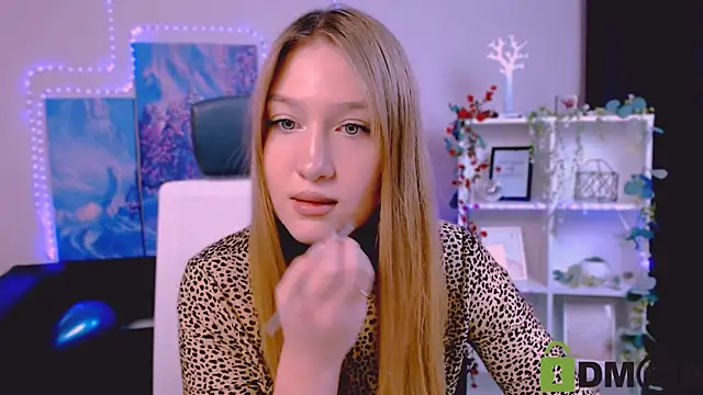 playful sophie online show from February 20, 2025, 9:31 pm