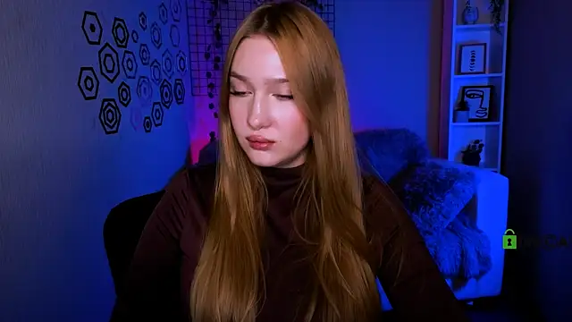 Snapshot of playful_sophie chatting on January 6, 2026, 8:35 pm playful sophie online show from January 6, 2026, 8:35 pm