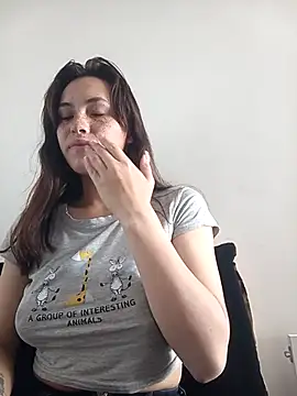 Snapshot of eriika_deep_ chatting on March 16, 2025, 7:49 pm eriika deep online show from March 16, 2025, 7:49 pm