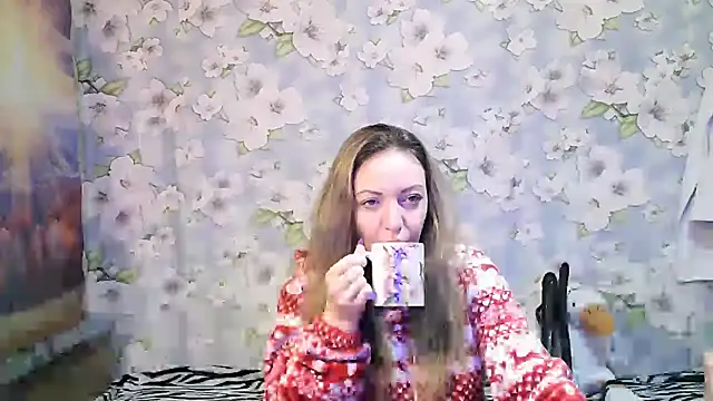 KattyLuuu online show from October 25, 2025, 8:31 pm