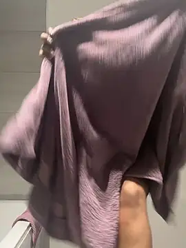 LavenderBuxton online show from March 21, 2026, 11:47 am