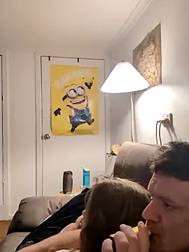 Snapshot of biggnipz chatting on October 14, 2025, 11:33 am biggnipz online show from October 14, 2025, 11:33 am