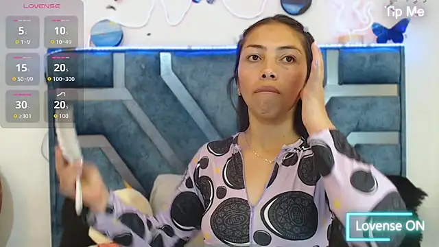 Roxan Fox- online show from October 6, 2025, 5:19 am