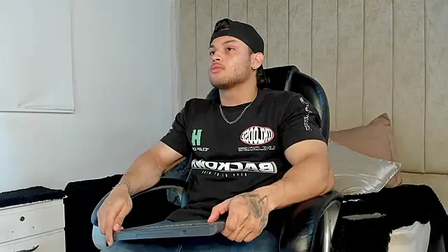 jeicob gagnon online show from October 13, 2025, 10:17 am