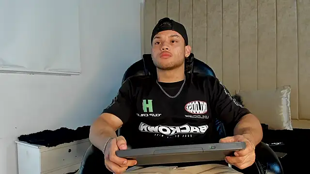 jeicob gagnon online show from October 7, 2025, 9:21 am