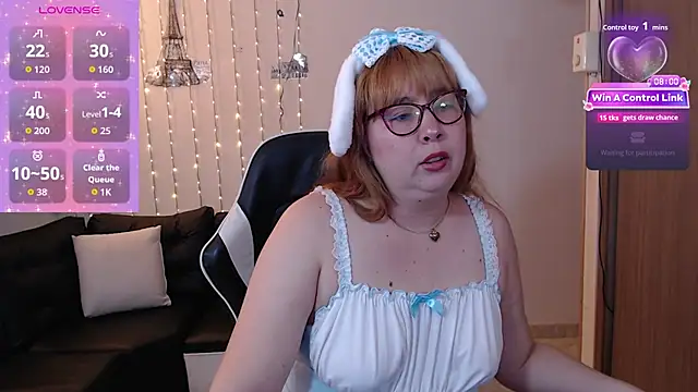 chloe prg online show from March 19, 2026, 10:43 pm