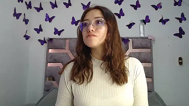 Snapshot of Anny_Fox- chatting on February 15, 2026, 9:03 pm Anny Fox- online show from February 15, 2026, 9:03 pm