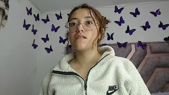 Anny Fox- online show from November 22, 2025, 2:54 am