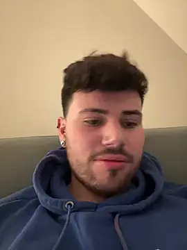 Snapshot of gayboooy_nrw chatting on December 22, 2024, 6:49 am gayboooy nrw online show from December 22, 2024, 6:49 am