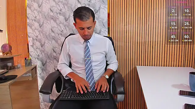 Hideintheoffice online show from April 3, 2026, 1:28 pm