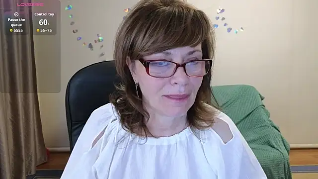 Snapshot of Miss_Moren chatting on March 20, 2026, 8:43 pm Miss Moren online show from March 20, 2026, 8:43 pm