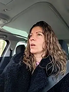 sansan2411 online show from February 13, 2026, 9:53 am