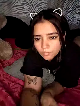 Snapshot of Ema_kraus chatting on March 11, 2025, 8:53 pm Ema kraus online show from March 11, 2025, 8:53 pm