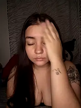 Snapshot of Ema_kraus chatting on March 23, 2025, 6:26 am Ema kraus online show from March 23, 2025, 6:26 am