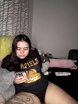 Snapshot of Ema_kraus chatting on February 11, 2025, 3:50 am Ema kraus online show from February 11, 2025, 3:50 am