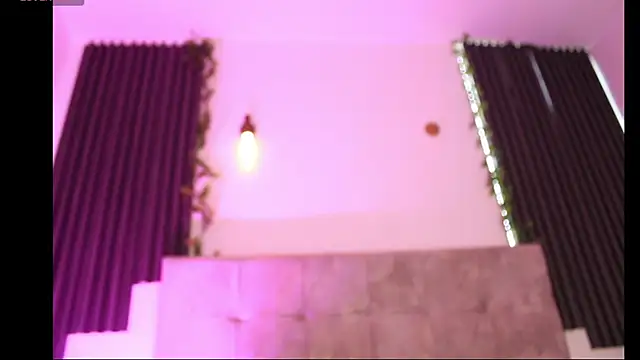 anniemartinezz online show from October 8, 2025, 1:56 pm