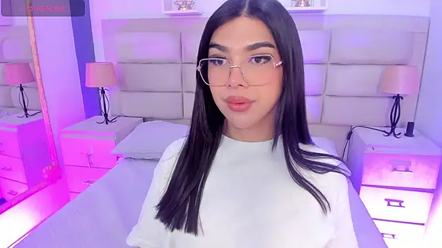 RoseCassie online show from September 9, 2025, 12:36 pm