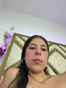 evaFiore online show from February 10, 2026, 10:09 pm