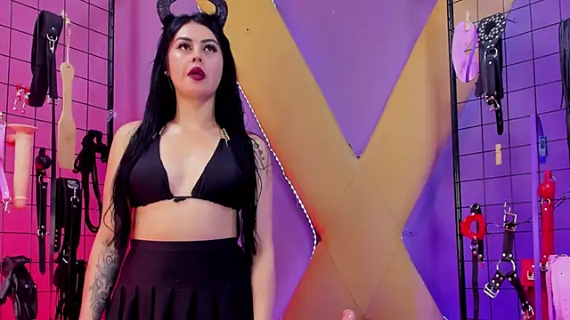 MrAlexia Queen BDSM online show from February 18, 2025, 3:53 am