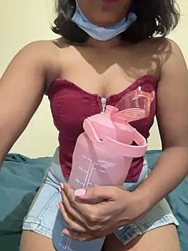 priyadevi17 online show from March 13, 2025, 12:27 am