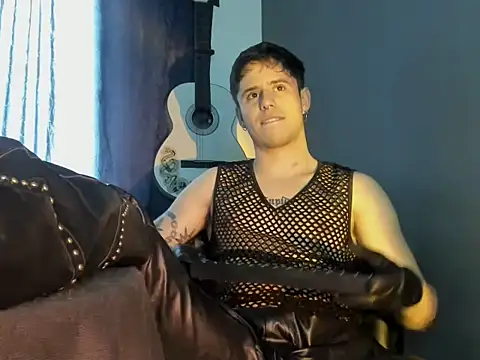 Antonello Vannucci online show from December 19, 2025, 4:20 pm