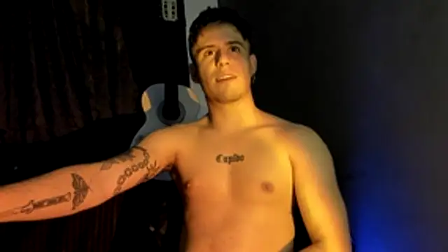 Snapshot of Antonello_Vannucci chatting on November 3, 2025, 11:30 pm Antonello Vannucci online show from November 3, 2025, 11:30 pm