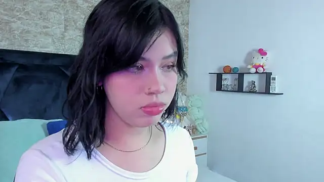 Lily Woodz online show from November 28, 2025, 7:14 pm