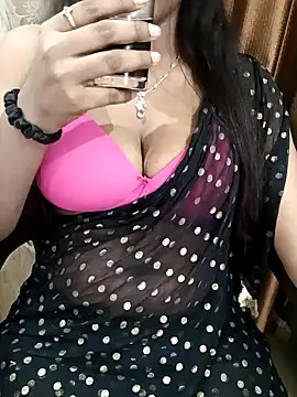 Snapshot of Mee_Neeharika chatting on January 29, 2025, 6:07 pm Mee Neeharika online show from January 29, 2025, 6:07 pm