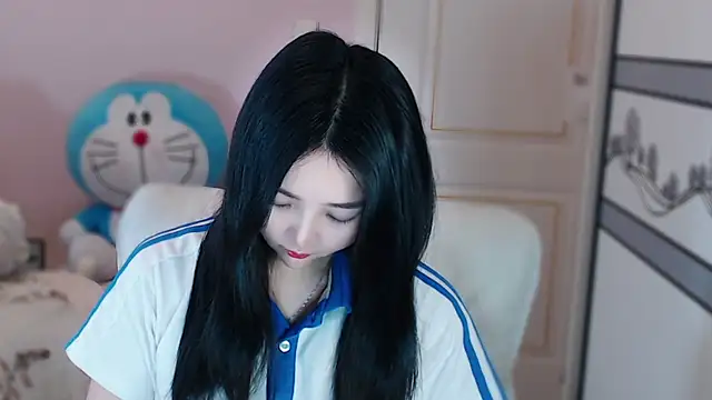 xiao-xiao-D online show from March 12, 2025, 4:51 am