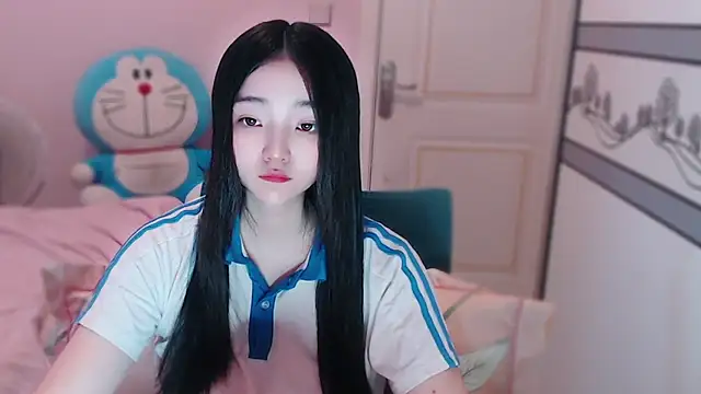 xiao-xiao-D online show from October 9, 2025, 4:46 am