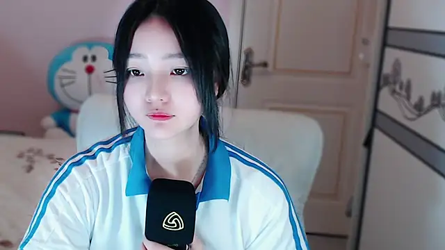 xiao-xiao-D online show from March 16, 2025, 2:11 pm