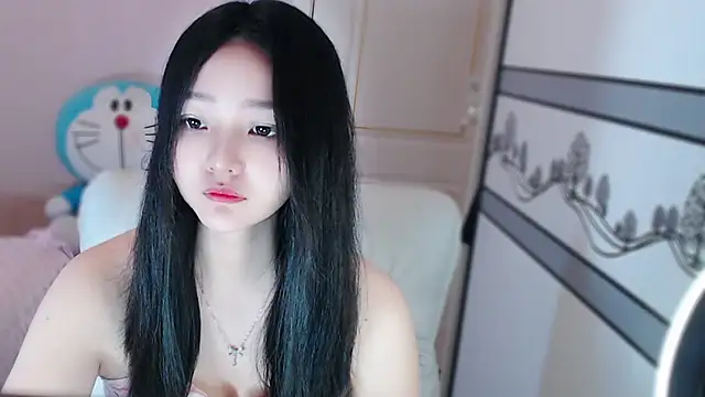 xiao-xiao-D online show from March 21, 2025, 5:21 am