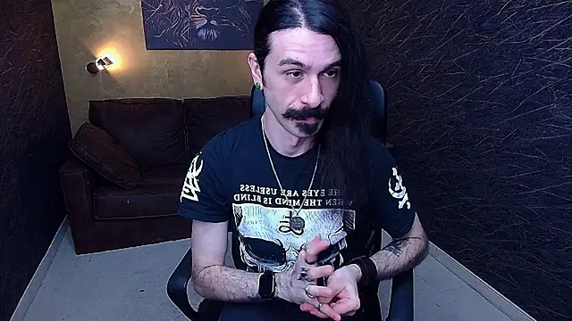 Snapshot of AxelColton chatting on February 5, 2026, 11:50 am AxelColton online show from February 5, 2026, 11:50 am