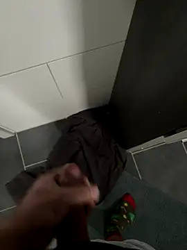 BobMeinster online show from November 25, 2025, 10:37 am