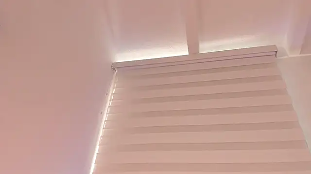 Snapshot of Alissonroses chatting on February 21, 2026, 9:06 pm Alissonroses online show from February 21, 2026, 9:06 pm