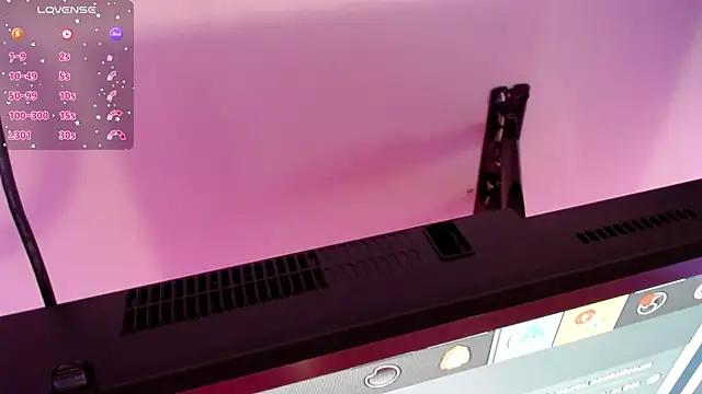 Sienna Blake  online show from November 8, 2025, 7:50 pm