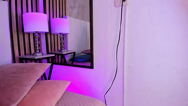 Samantha Good online show from December 22, 2025, 12:49 pm