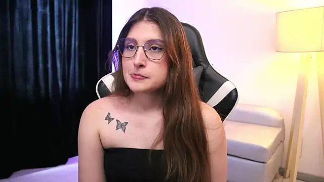 Daisha Riley online show from September 19, 2025, 8:13 pm