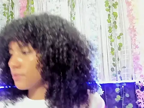 CintiaWalker online show from November 6, 2025, 12:42 pm