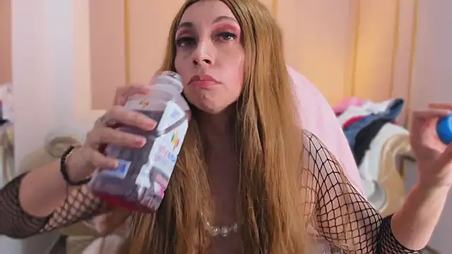 Snapshot of PerlaPreciosa chatting on February 15, 2026, 7:51 am PerlaPreciosa online show from February 15, 2026, 7:51 am