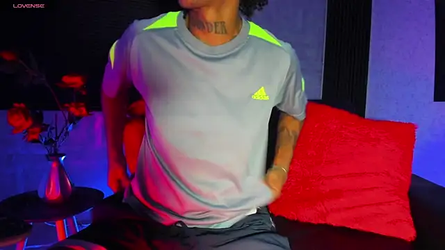 JhonyMiller  online show from September 29, 2025, 8:03 pm