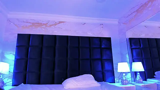 loladupont online show from February 20, 2026, 3:14 am