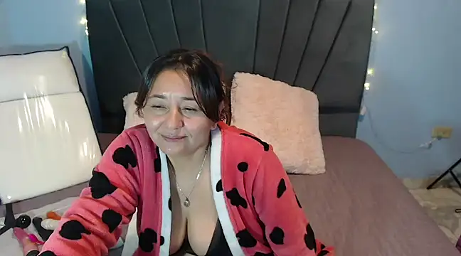 AngelRouss online show from January 29, 2025, 3:37 pm