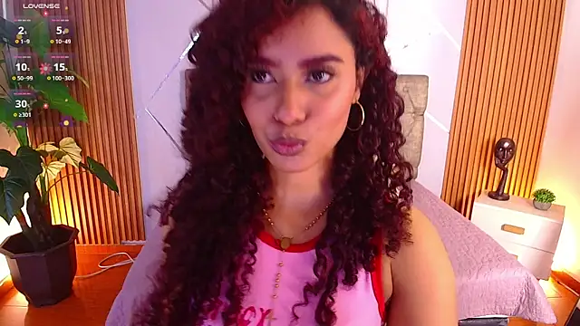 charlottee white online show from March 2, 2026, 8:05 pm