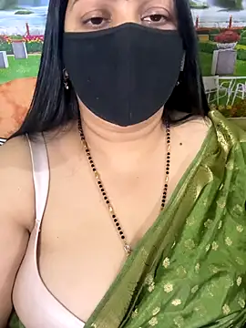 FlatVincy4 online show from November 2, 2025, 4:34 pm