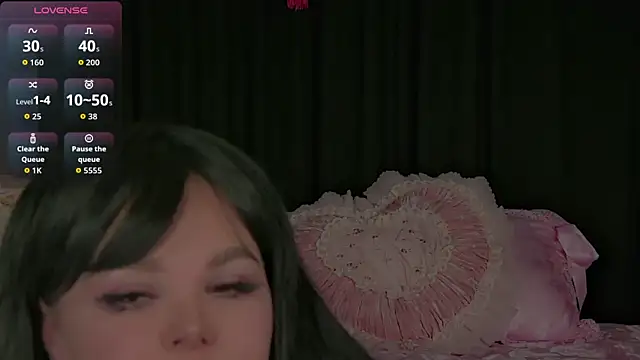 Snapshot of Marussia_luxury chatting on February 10, 2026, 8:02 am Marussia luxury online show from February 10, 2026, 8:02 am